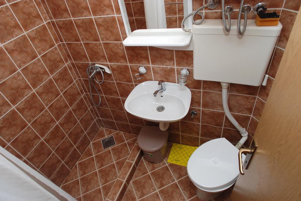 Apartments Slavica Rafailovici Budva Szoba fotó